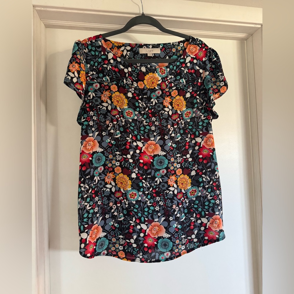 LOFT Black Floral Short-Sleeve Blouse